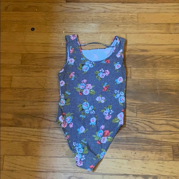 Forever 21 kids bodysuit fits a size XS💕 - Picture 3 of 3